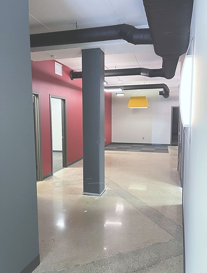 1454 30th St, West Des Moines, IA 50266 - Lot 101 - - Photo intérieure - Image 1 of 2