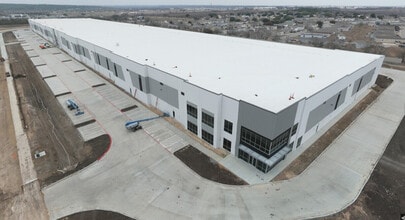 435 Aiken Dr, San Marcos, TX à vendre Photo de l’immeuble– Image 1 sur 1