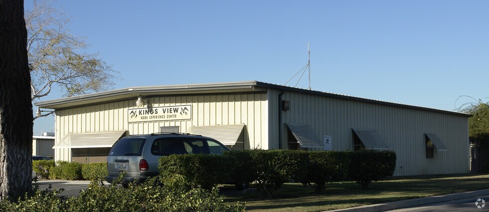 100 Airpark Rd, Atwater, CA à vendre - Photo de l’immeuble – Image 2 sur 2