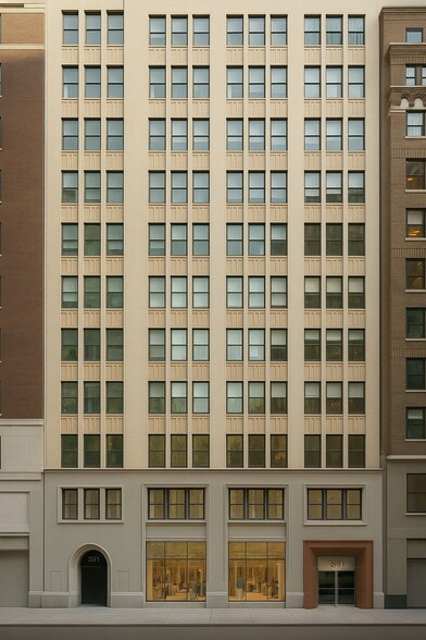 261 W 35th St, New York, NY à louer - Photo de l’immeuble – Image 2 sur 8