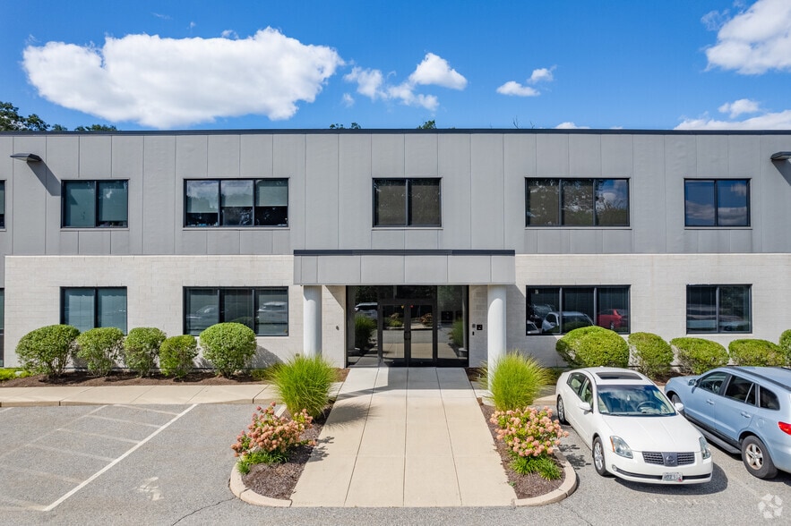 37 Thurber Blvd, Smithfield, RI à louer - Photo de l’immeuble – Image 2 sur 5