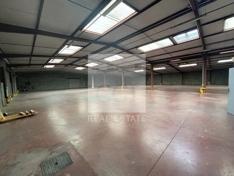 Local d’activités dans Corbas à louer - Photo de l’immeuble – Image 2 sur 17