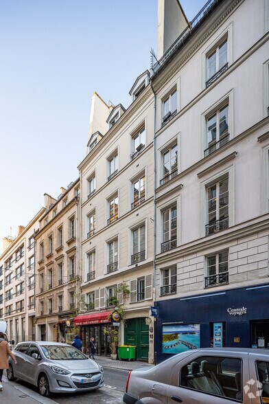 13 Rue De Caumartin, Paris à louer - Photo de l’immeuble – Image 2 sur 3
