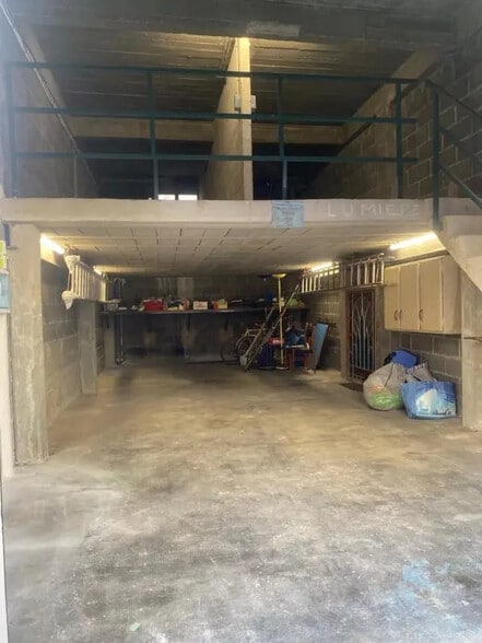 Local d’activités dans Nice à louer - Photo de l’immeuble – Image 3 sur 11