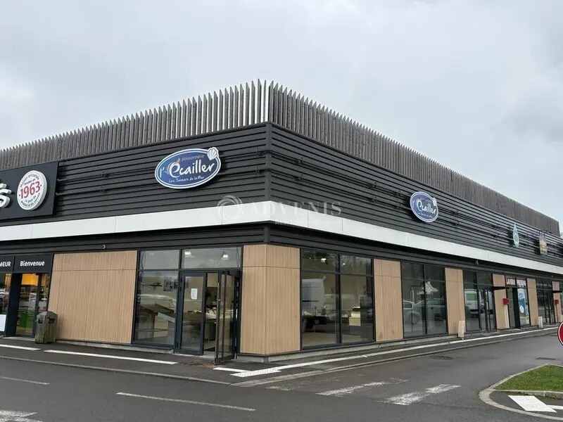 Local commercial dans Cucq à louer Photo de l’immeuble– Image 1 sur 6