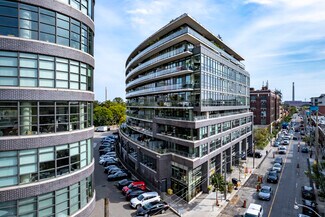 Plus de détails pour 321 Carlaw Ave, Toronto, ON - Logement à vendre