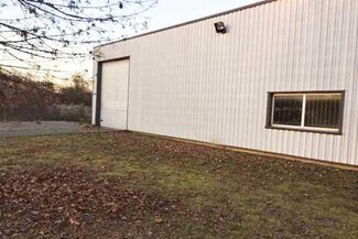 Plus de détails pour Local d'activités à louer