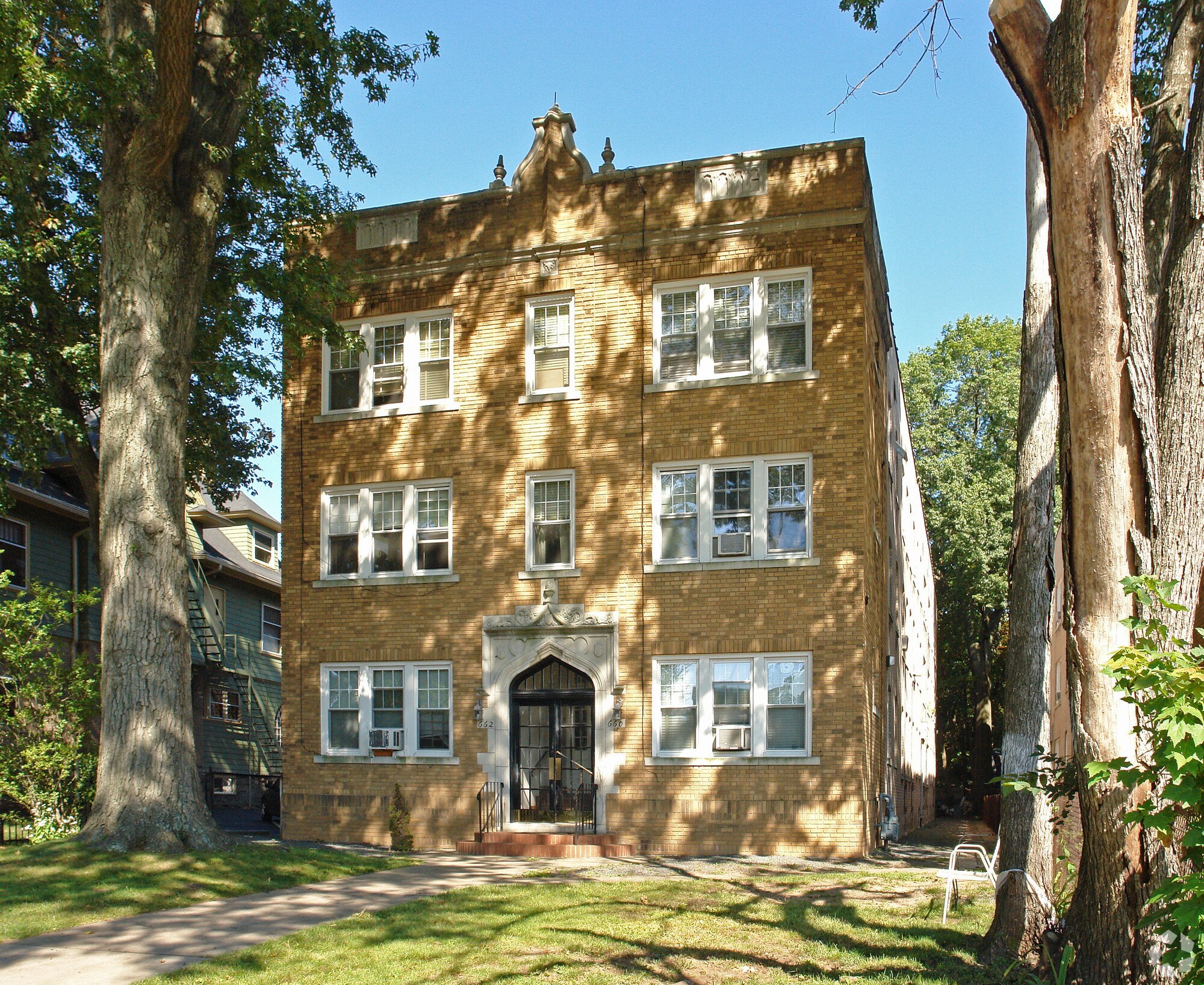 660-662 Farmington Ave, Hartford, CT à vendre Photo principale– Image 1 sur 25