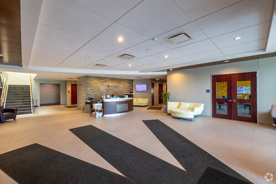 6960 CINTAS Blvd, Mason, OH à louer - Photo de l’immeuble – Image 2 sur 6