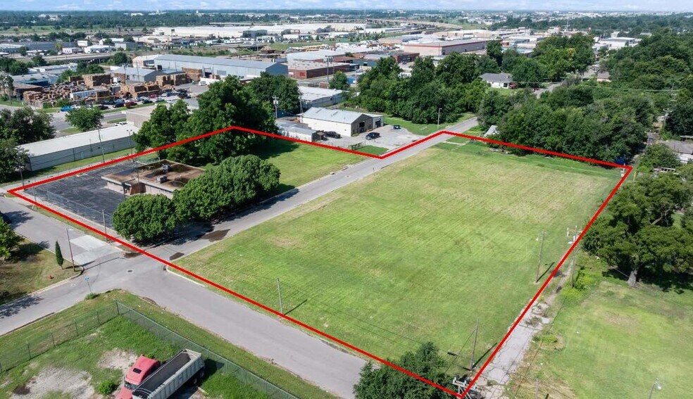 1404 NW 1st St, Oklahoma City, OK à vendre - Photo de l’immeuble – Image 2 sur 9