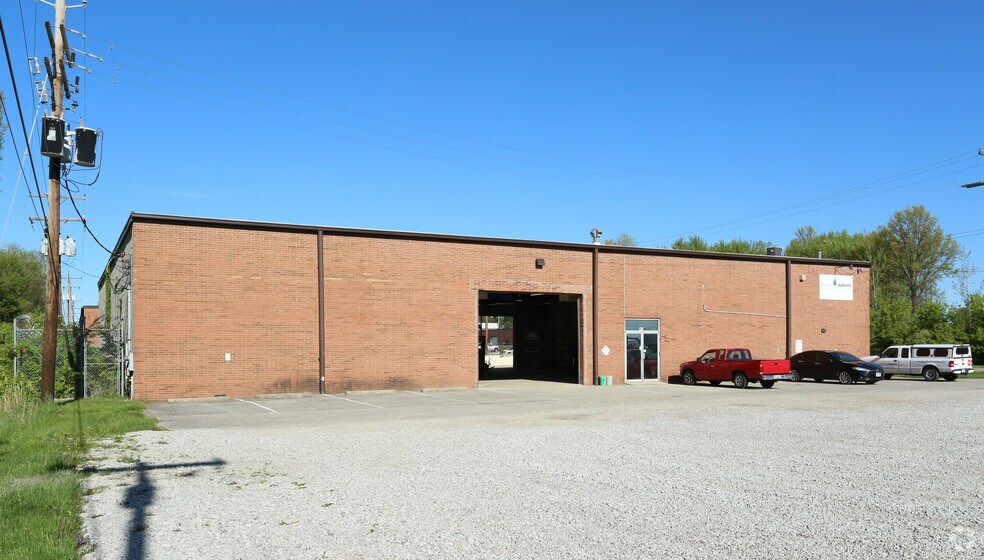 911 Stelzer Rd, Columbus, OH à vendre - Photo principale – Image 1 sur 7