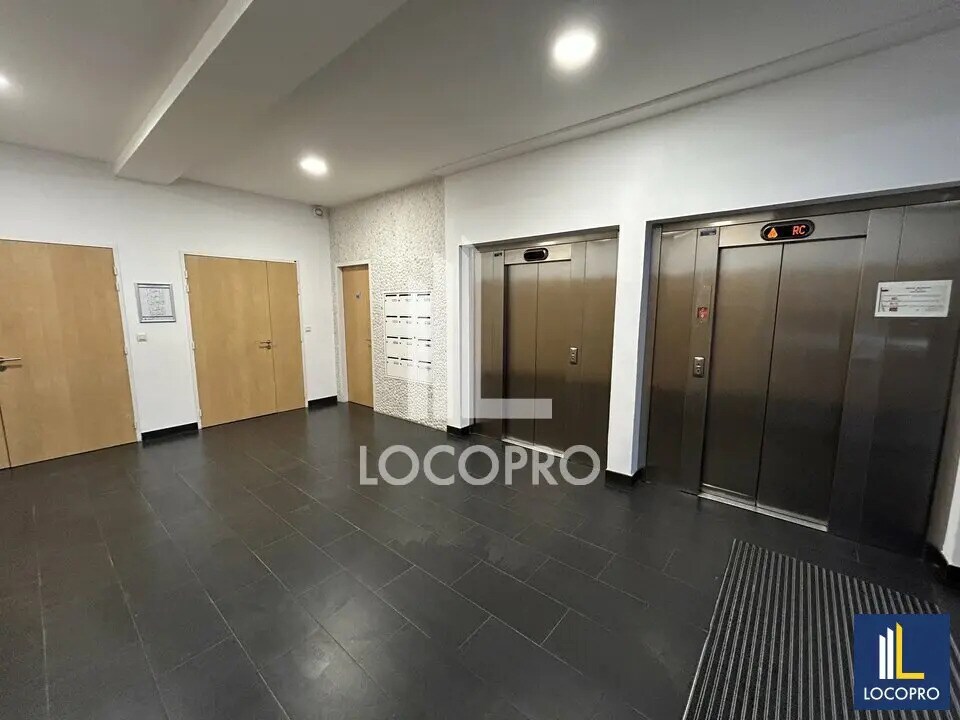 Bureau dans Cagnes-sur-Mer à louer Hall d’entrée– Image 1 sur 7
