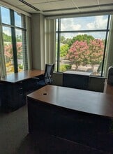 1822 E Highway 54, Durham, NC à louer Photo intérieure– Image 1 sur 2