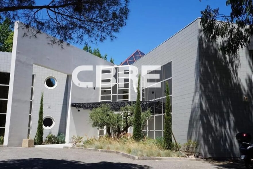 Bureau dans SOPHIA ANTIPOLIS à louer - Photo de l’immeuble – Image 1 sur 12