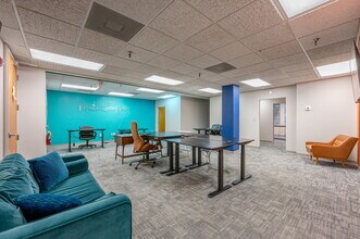 29399 US Highway 19 N, Clearwater, FL à louer Photo intérieure– Image 1 sur 19