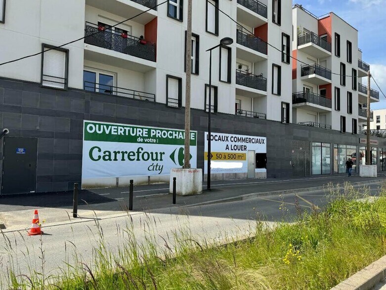 Local commercial dans Melun à louer - Photo de l’immeuble – Image 3 sur 6