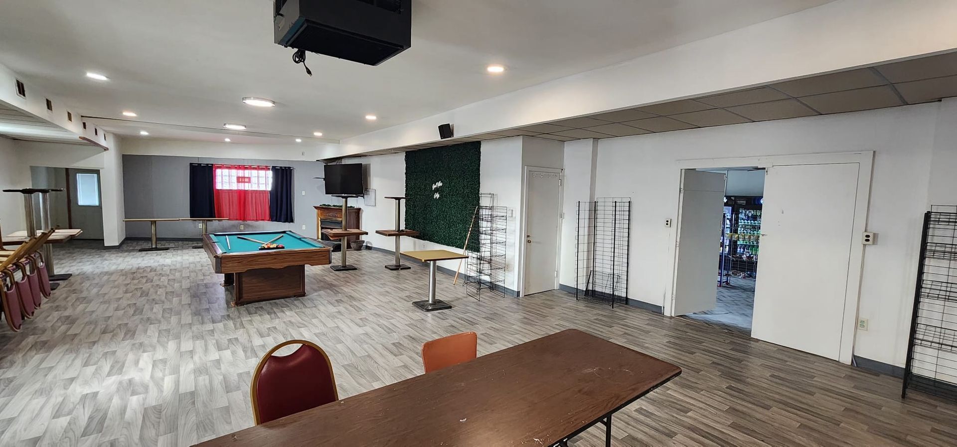 373 Munson Ave, Mc Kees Rocks, PA à louer Photo intérieure– Image 1 sur 10