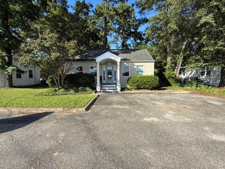2640 Virginia Beach Blvd, Virginia Beach, VA à vendre - Photo de l’immeuble – Image 1 sur 18
