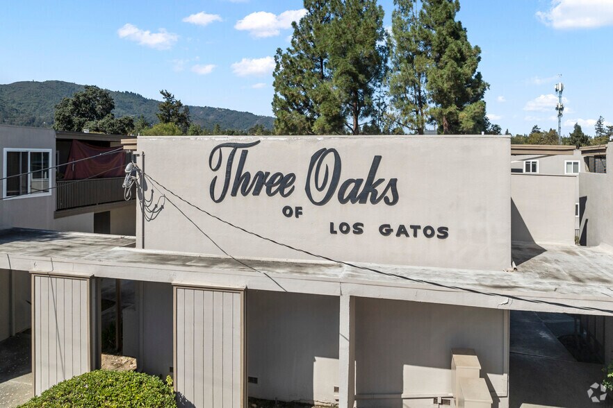 105 Forrest Ave, Los Gatos, CA à vendre - Photo de l’immeuble – Image 1 sur 41