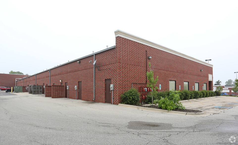 423-569 E Dundee Rd, Palatine, IL à louer - Photo de l’immeuble – Image 2 sur 6