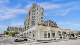 Plus de détails pour 3015 N Ocean Blvd, Fort Lauderdale, FL - Logement à vendre