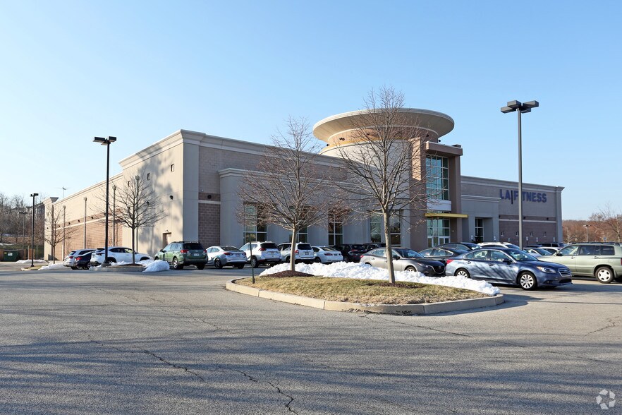 1175 Virginia Dr, Fort Washington, PA à vendre - Photo principale – Image 1 sur 19