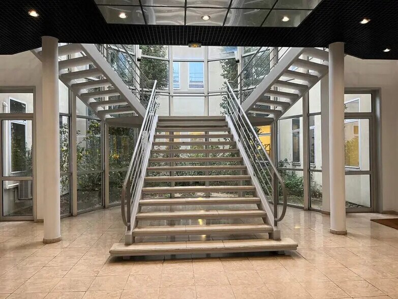 11 Rue Rosa Luxemburg, Éragny à vendre - Hall d’entrée – Image 2 sur 16