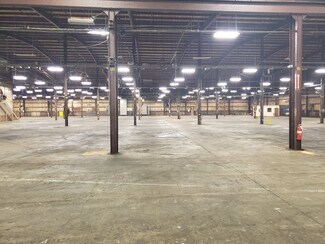 Plus de détails pour 4600 S Lewis Blvd, Sioux City, IA - Industriel/Logistique à louer