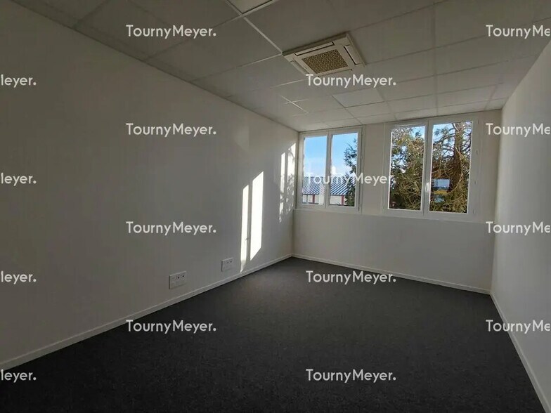 Bureau dans Lanester à louer - Photo intérieure – Image 2 sur 3
