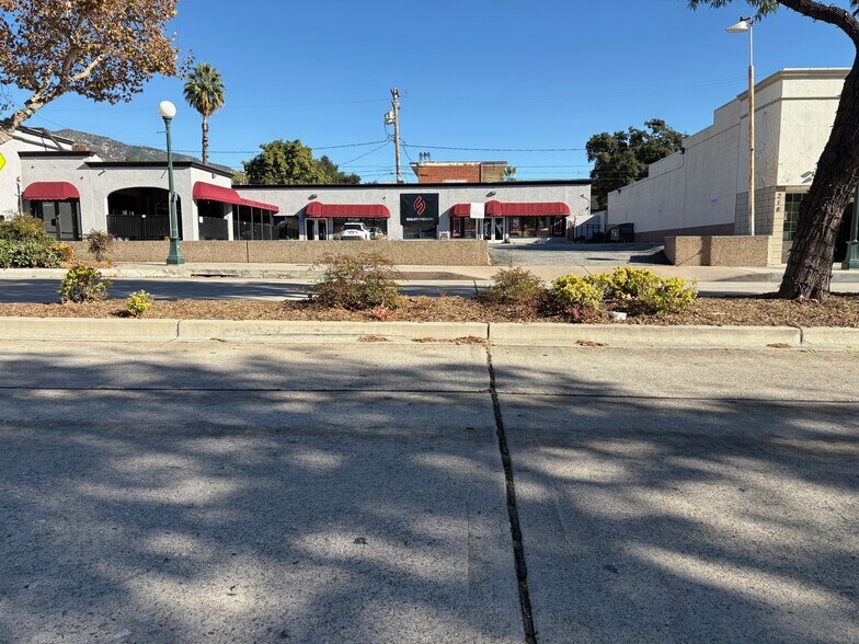 202-210 S Myrtle Ave, Monrovia, CA à vendre - Photo de l’immeuble – Image 3 sur 15