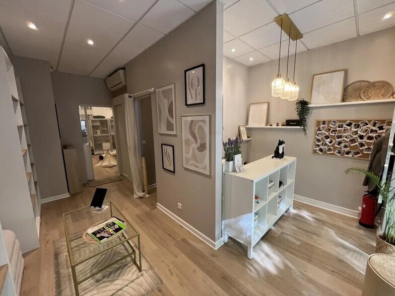 Local commercial dans Beausoleil à vendre - Photo de l’immeuble – Image 3 sur 15