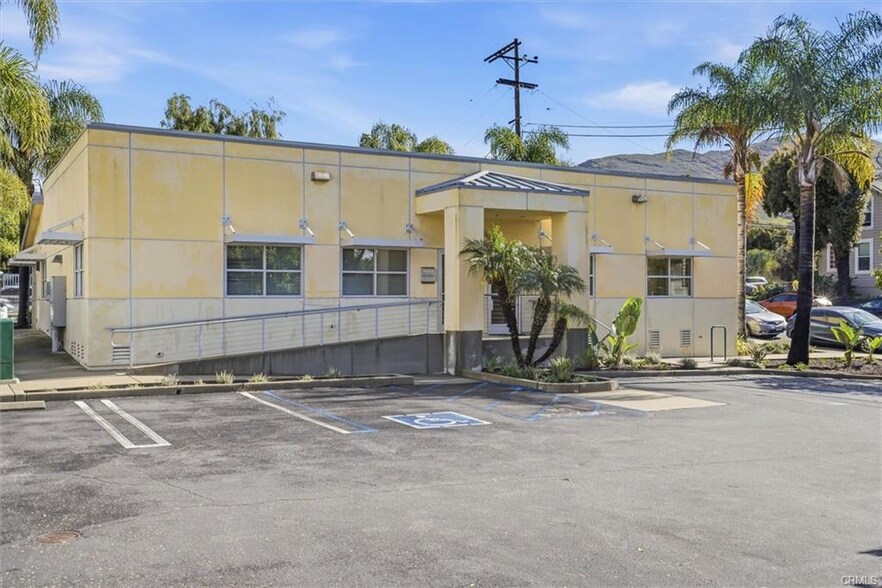 699 California Blvd, San Luis Obispo, CA à vendre - Photo de l’immeuble – Image 2 sur 52