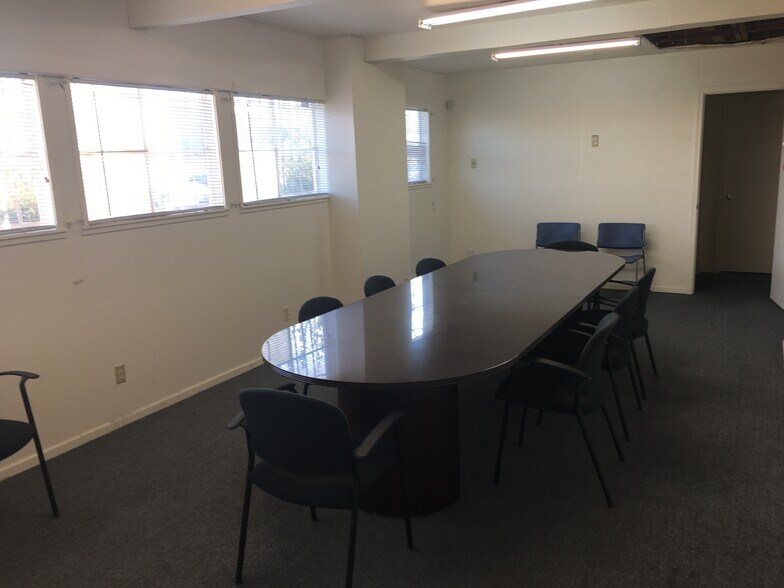 1375 Fitzgerald Ave, San Francisco, CA à louer - Photo de l’immeuble – Image 2 sur 11