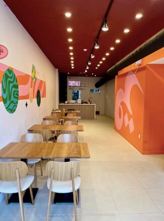 Plus de détails pour 1376 Queen St W, Toronto, ON - Local commercial à louer