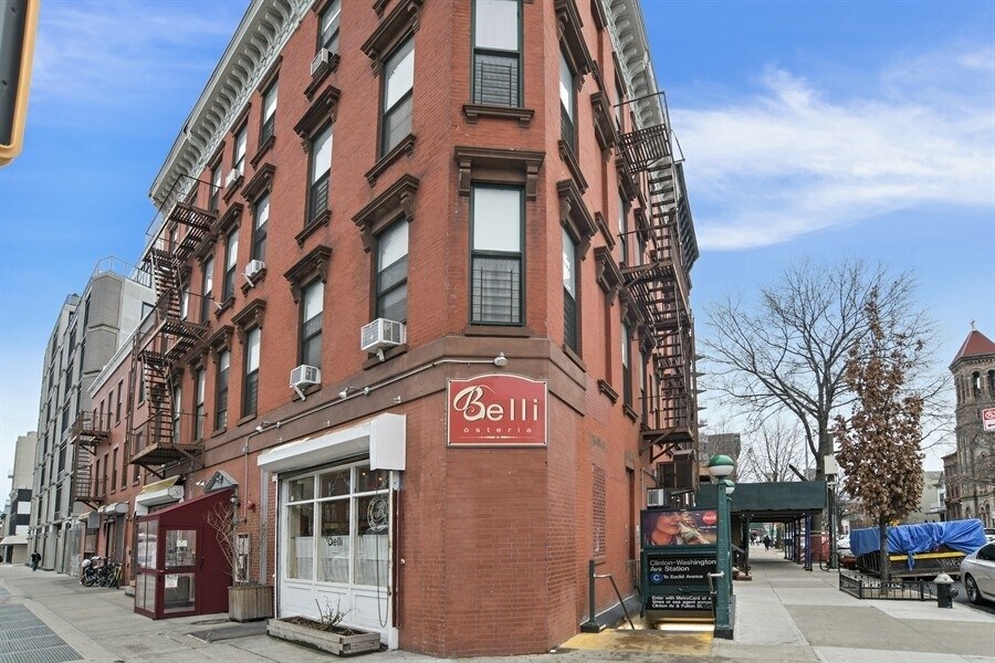 860 Fulton St, Brooklyn, NY à louer Photo principale– Image 1 sur 3