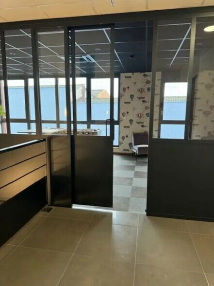 Bureau dans Villefranche-sur-Saône à louer - Photo intérieure – Image 3 sur 3