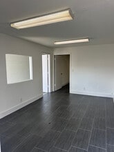 5220-5296 NW 163rd St, Hialeah, FL à louer Photo de l’immeuble– Image 1 sur 2