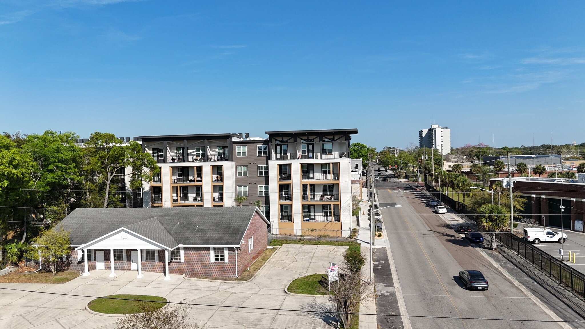 1103 N Laura St, Jacksonville, FL à louer Photo principale– Image 1 sur 37