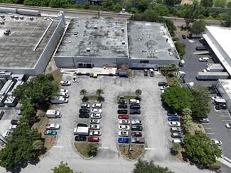 Plus de détails pour 4200 N 29th Ave, Hollywood, FL - Industriel/Logistique à louer