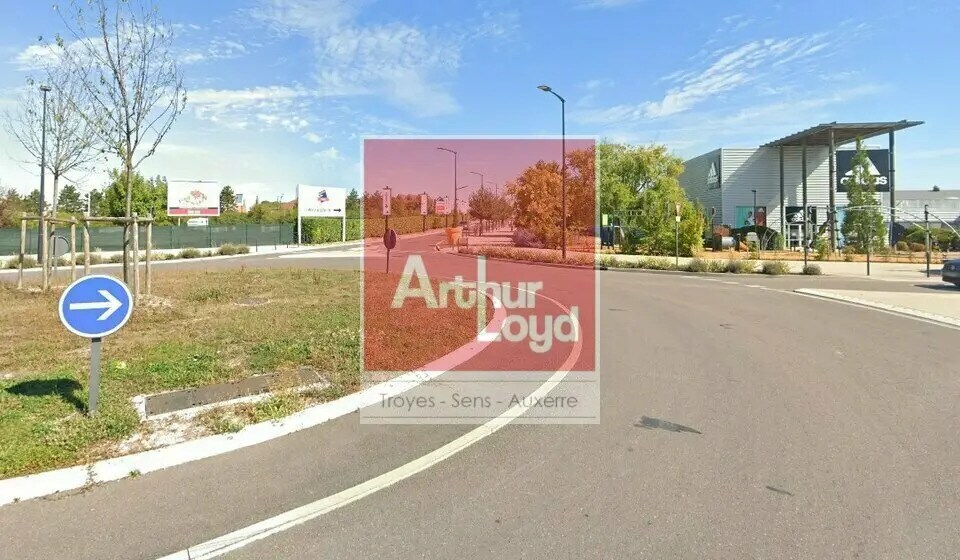 Local commercial dans Troyes à louer Photo de l’immeuble– Image 1 sur 2