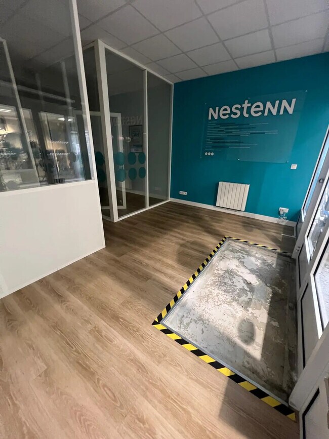 Plus de détails pour Local commercial à louer