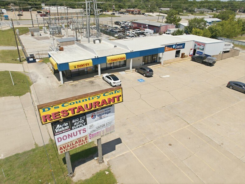 103 Conveyor Dr, Joshua, TX à vendre - Photo de l’immeuble – Image 1 sur 2