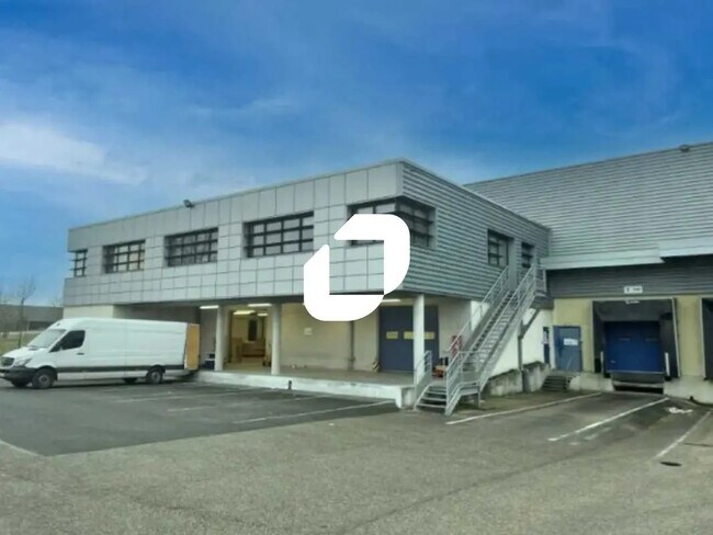 Plus de détails pour Bureau, Local d'activités à louer
