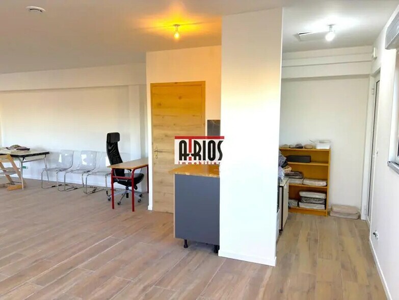 Bureau dans LA MOUTONNE à louer - Photo intérieure – Image 2 sur 5