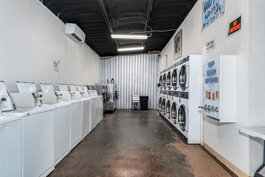 201 E Service Rd, Tulia, TX à vendre - Photo de l’immeuble – Image 3 sur 24