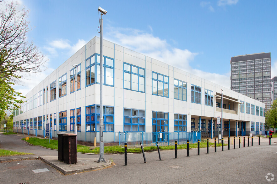 12 Commercial Rd, Glasgow à vendre - Photo principale – Image 1 sur 3