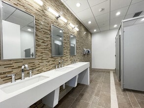 123 W 18th St, New York, NY à louer Photo intérieure– Image 1 sur 8