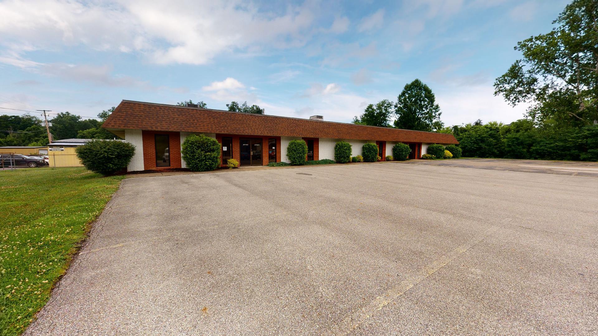 25 Insurance Way, Ona, WV à vendre Photo principale– Image 1 sur 16