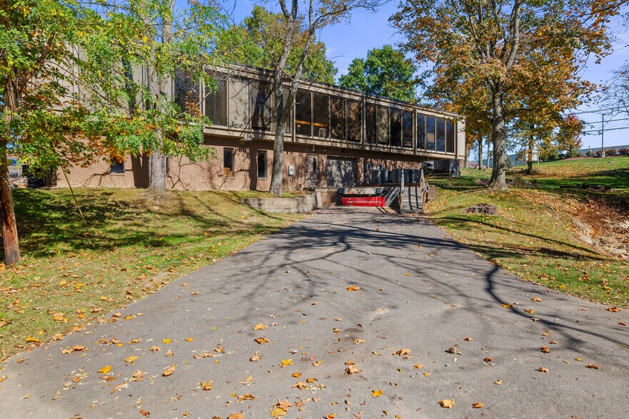 11 Mayview Rd, Bridgeville, PA à vendre - Photo de l’immeuble – Image 2 sur 59