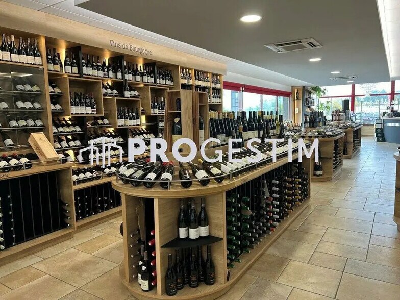 Local commercial dans Quetigny à vendre - Photo intérieure – Image 2 sur 12